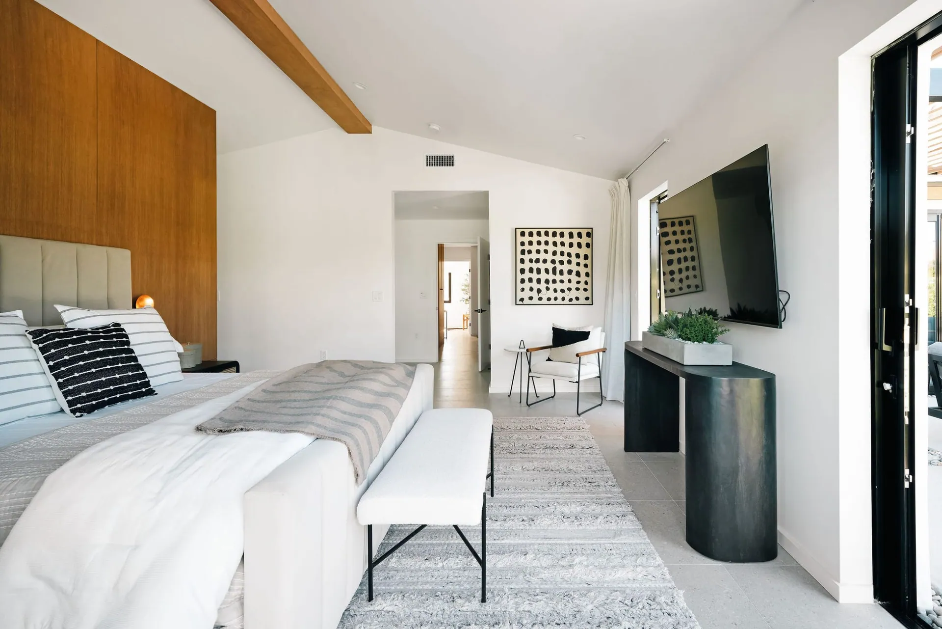 Calle Lileta Residence
