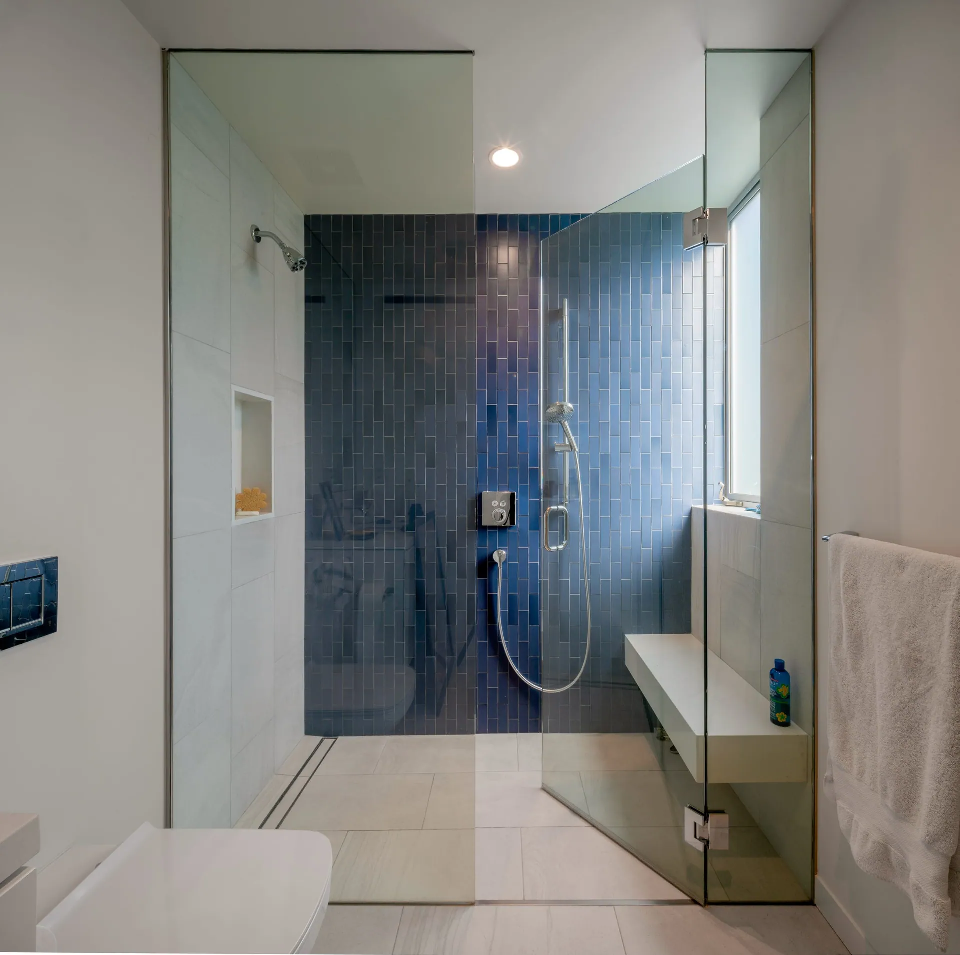 Entrada Drive Residence