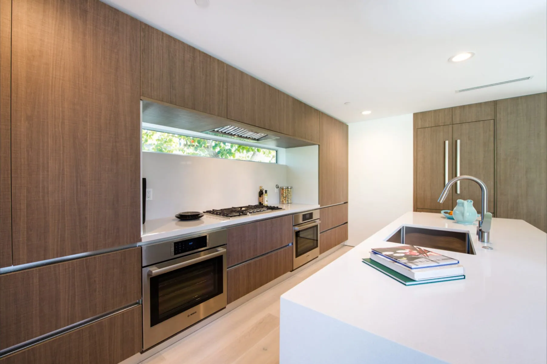 Kelton Avenue Residence