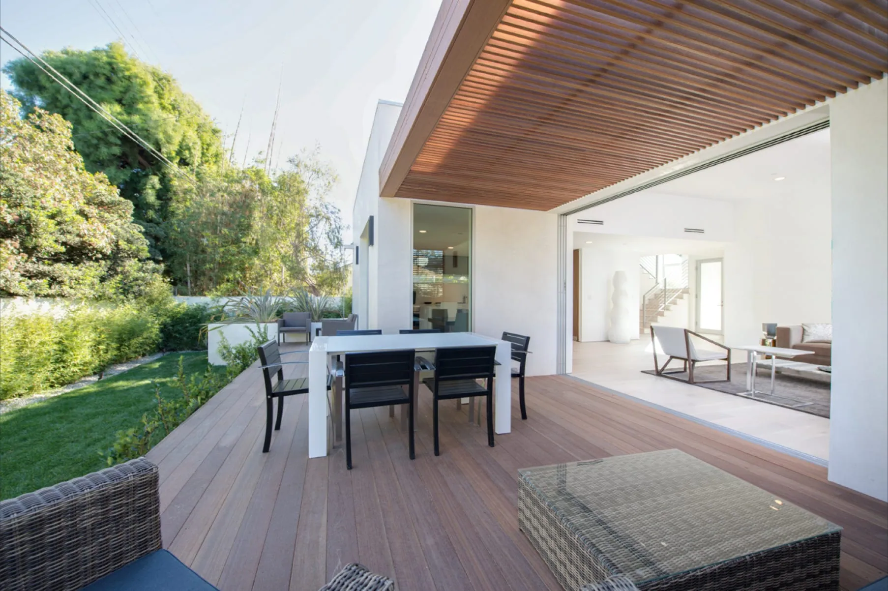 Kelton Avenue Residence