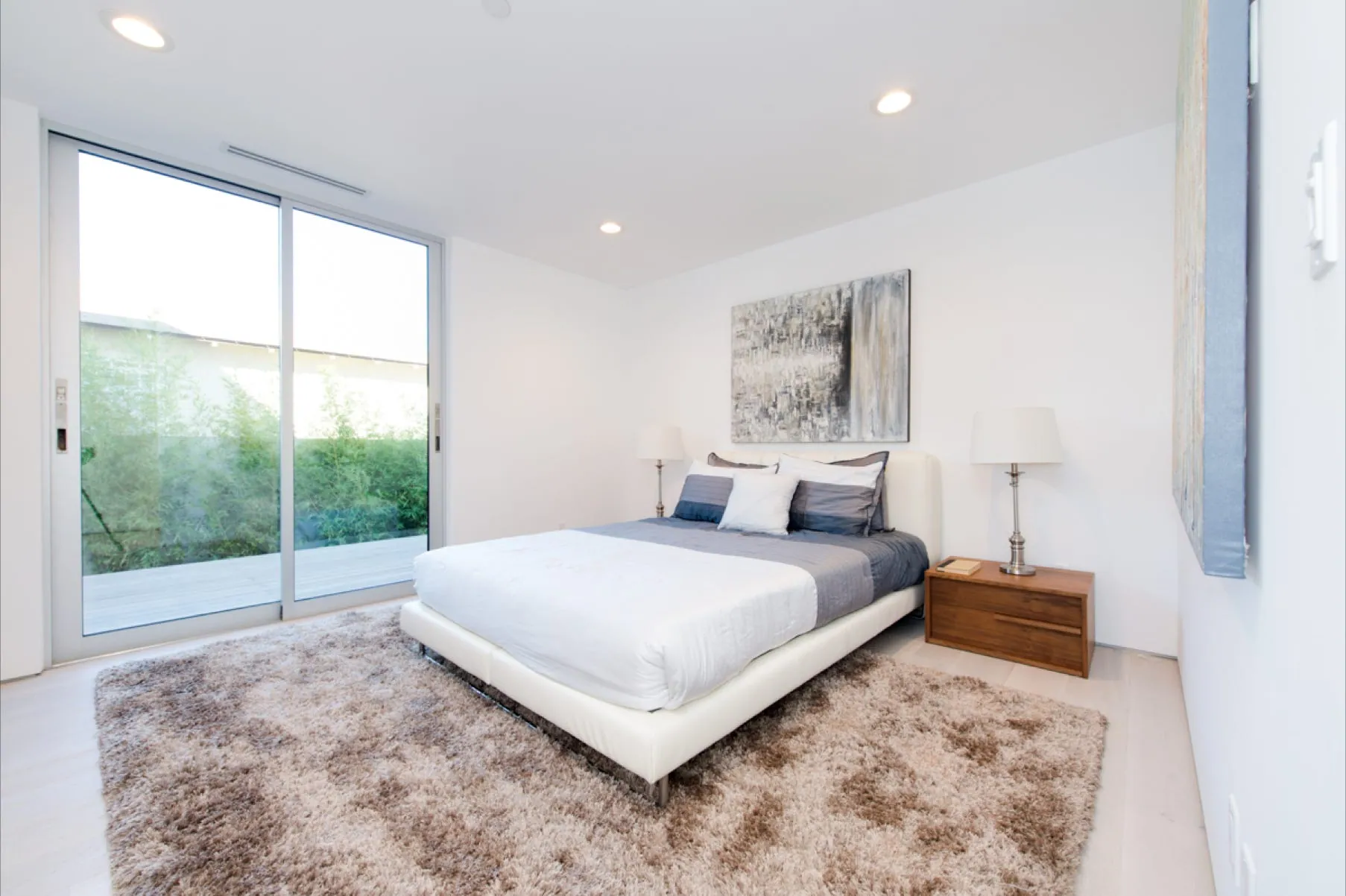 Kelton Avenue Residence