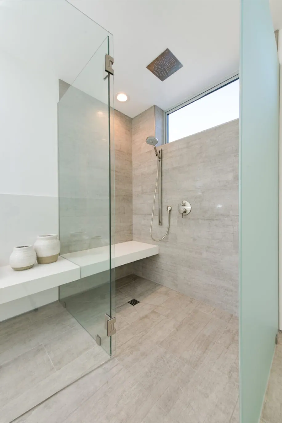 Kelton Avenue Residence